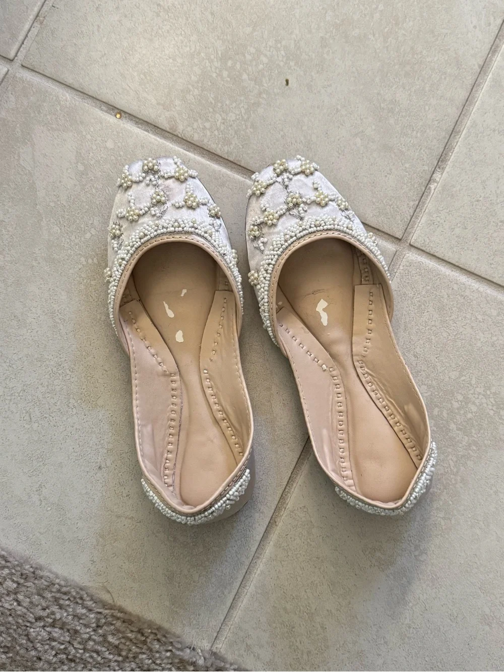 White Punjabi Jutti / Khussa - Flats